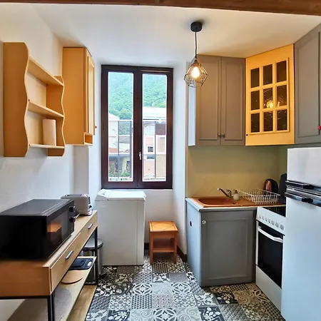 Grand T2 Avec Balcon - Proche Centre Historique Apartamento
